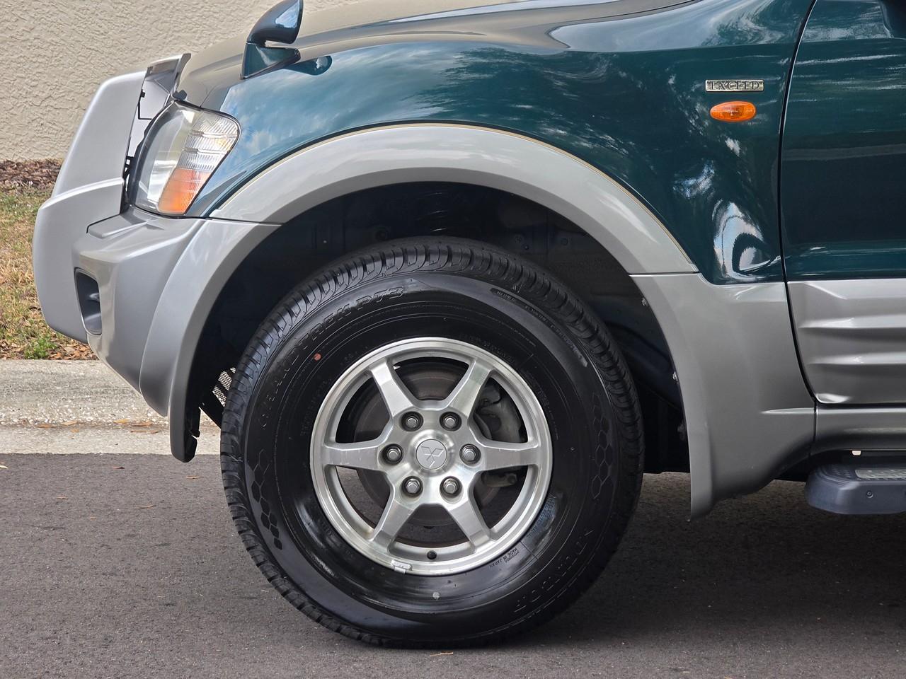 Mitsubishi Pajero  1999