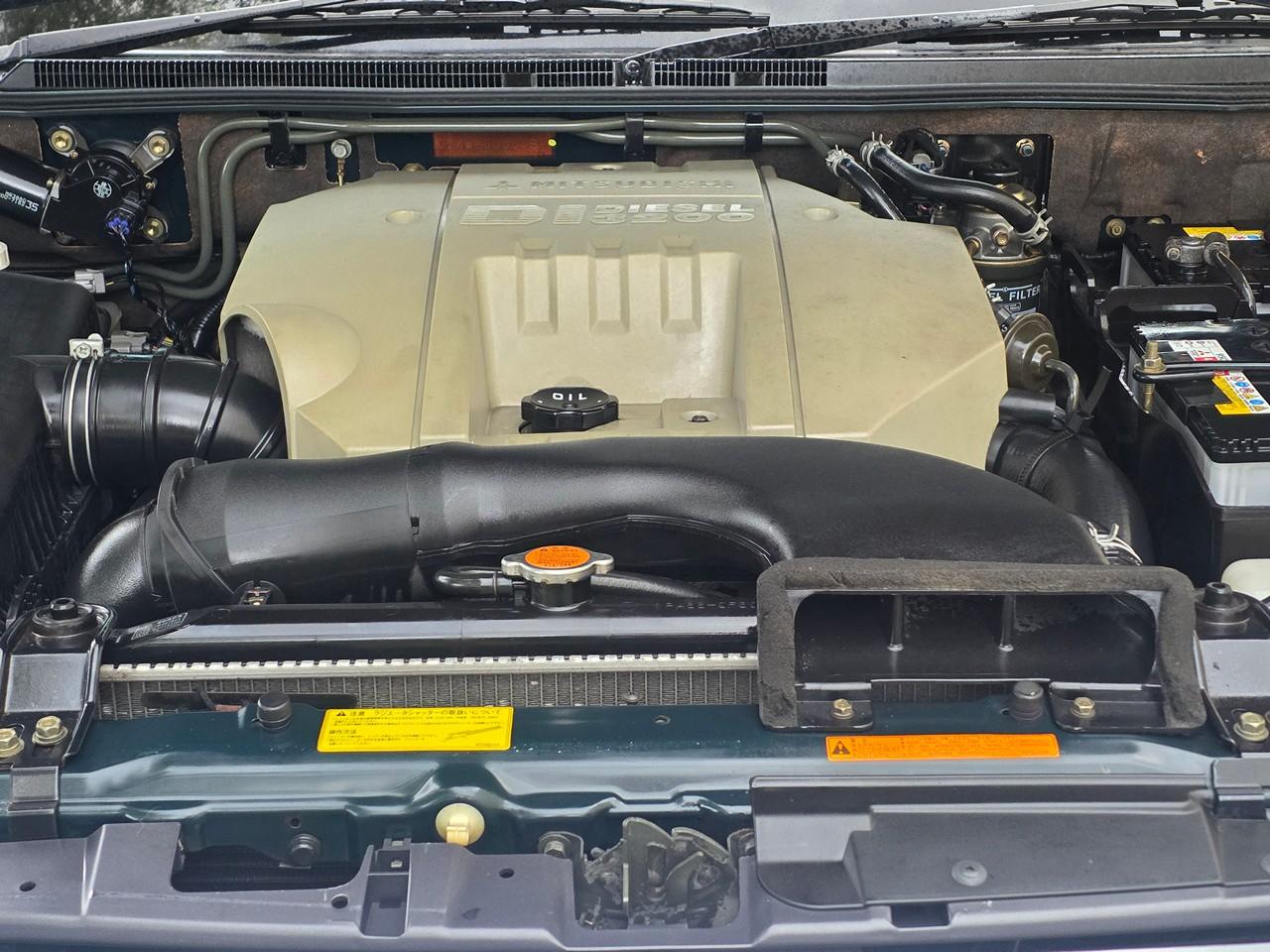 Mitsubishi Pajero  1999