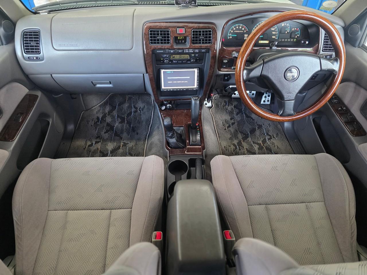Toyota Hilux Surf  2001