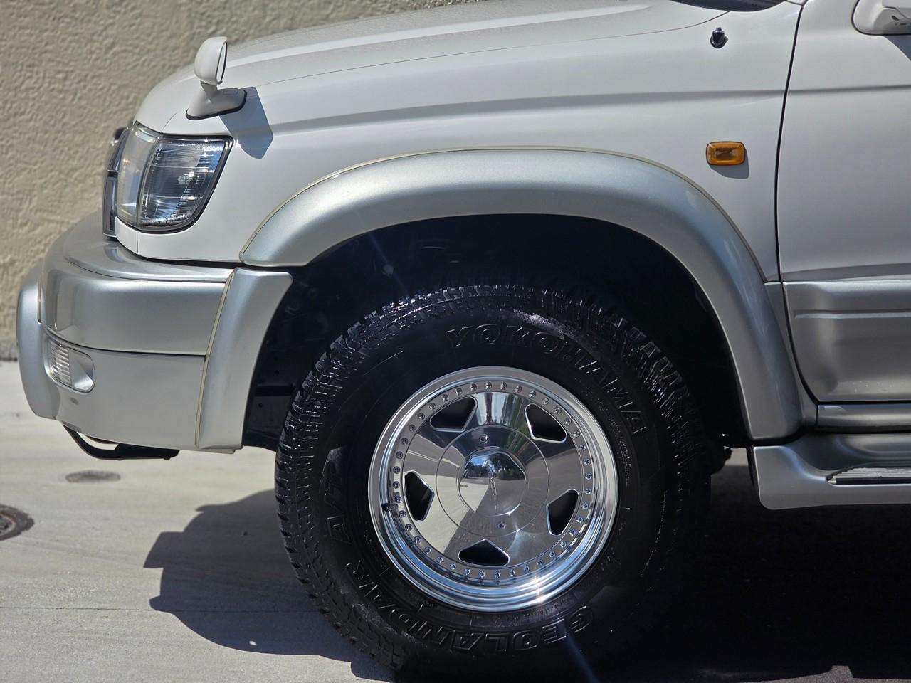 Toyota Hilux Surf  2001