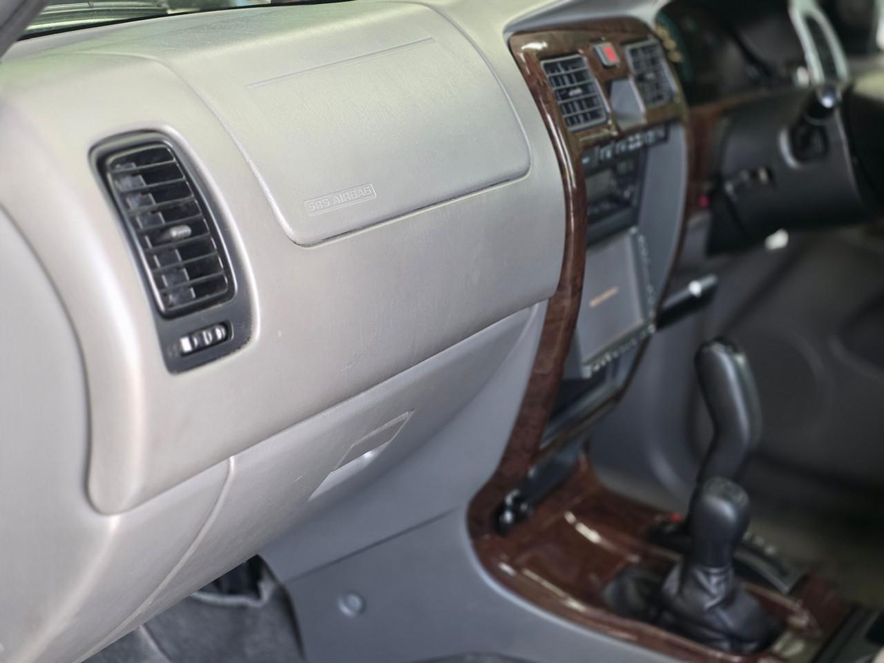 Toyota Hilux Surf  2001