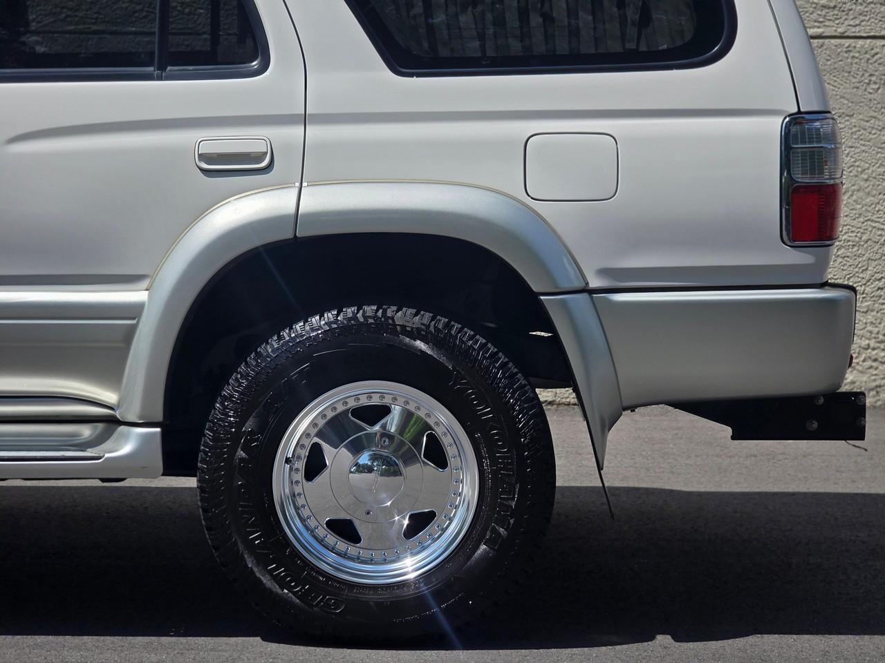 Toyota Hilux Surf  2001