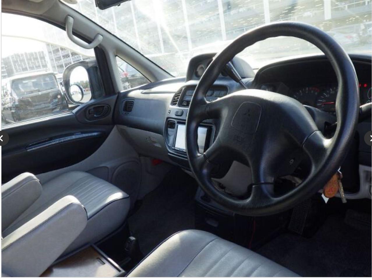 Mitsubishi Delica L400 Space Gear  2000