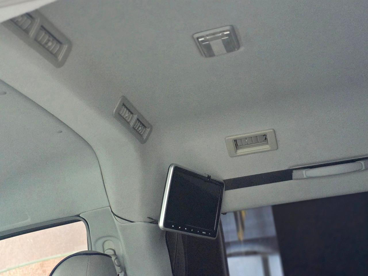 Mitsubishi Delica L400 Space Gear  2000