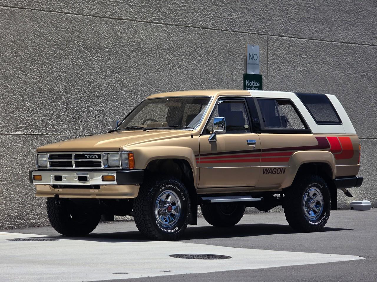 Toyota Hilux Surf  1987