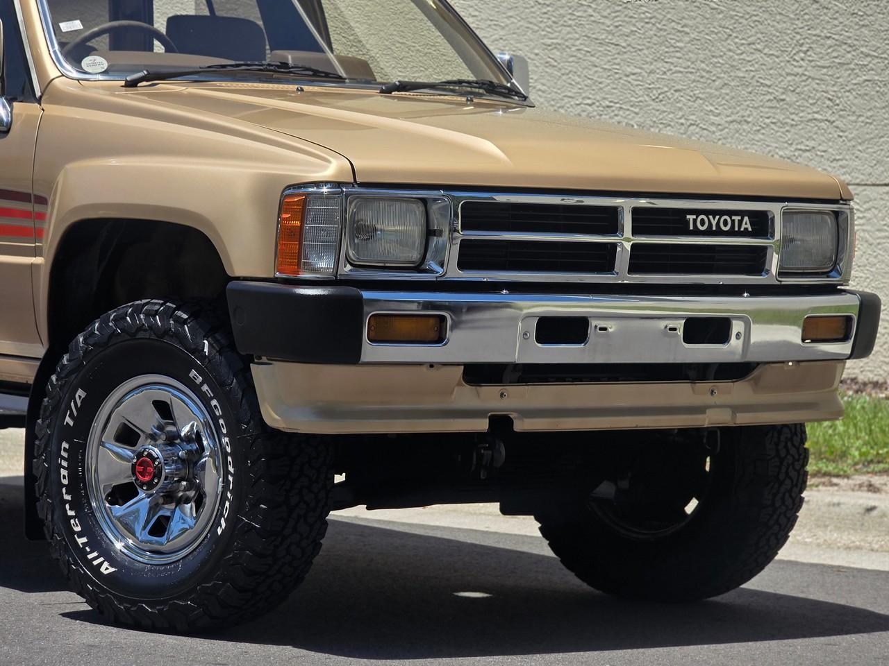 Toyota Hilux Surf  1987