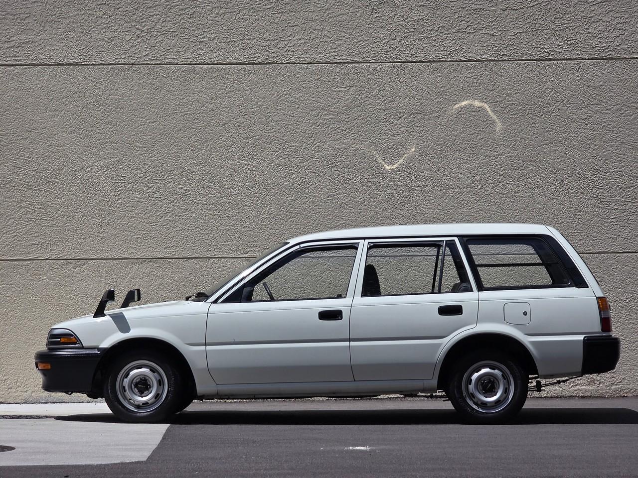 Toyota Corolla Wagon  1990