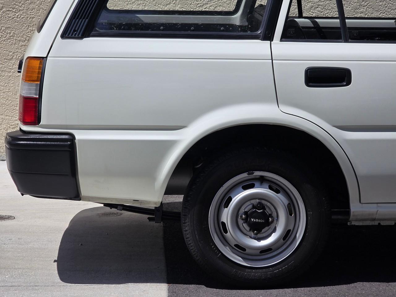 Toyota Corolla Wagon  1990