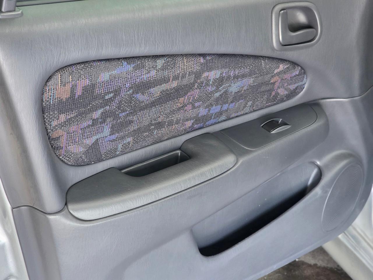 Toyota Corolla  1999