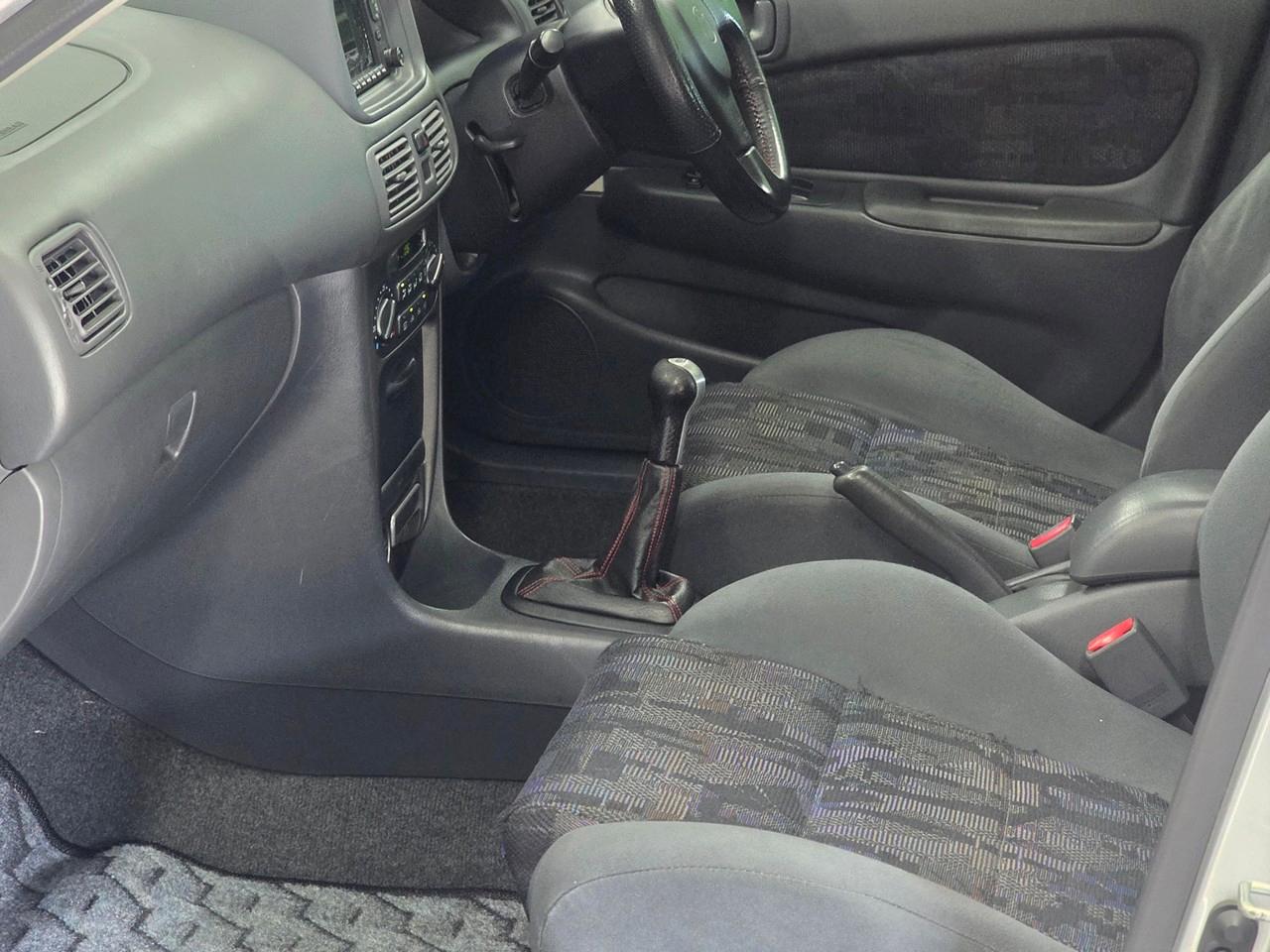 Toyota Corolla  1999