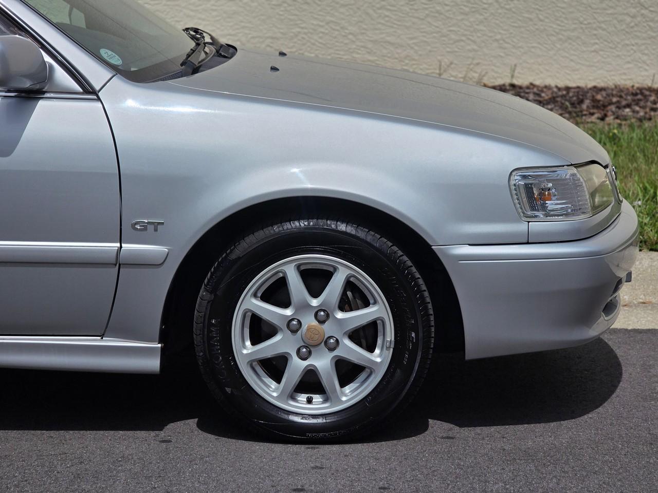 Toyota Corolla  1999