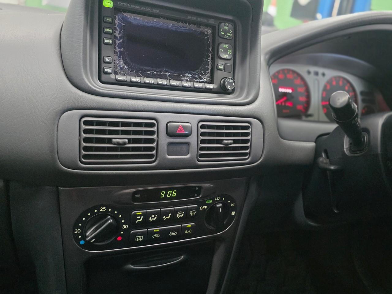 Toyota Corolla  1999