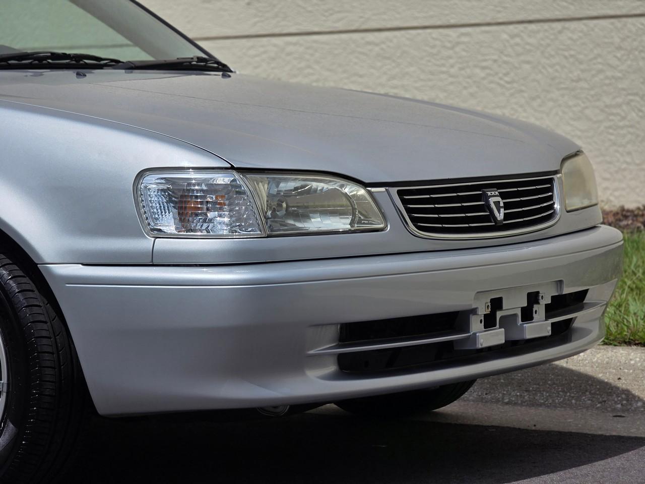 Toyota Corolla  1999