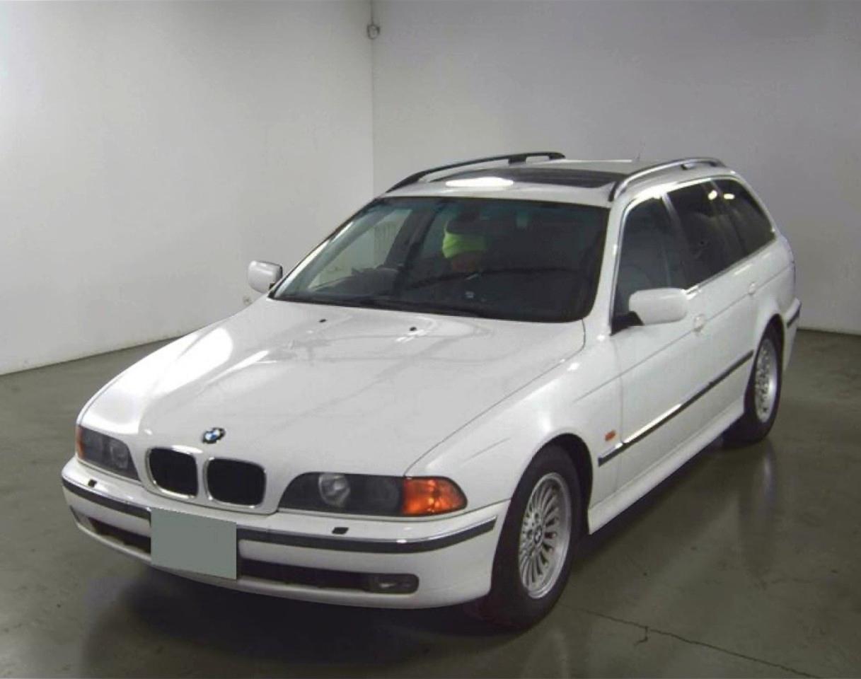 BMW 528i  2000