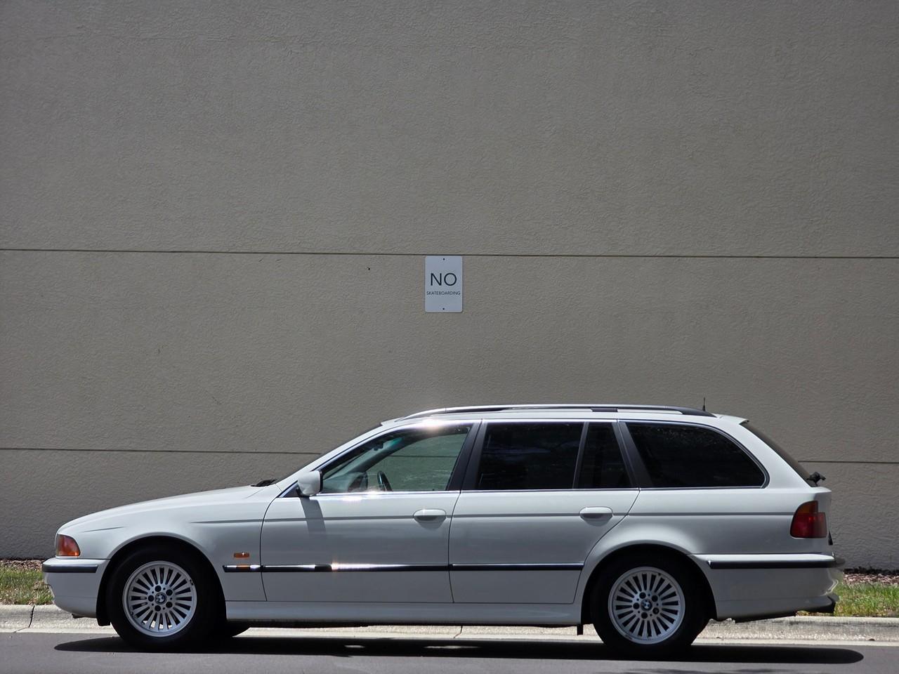 BMW 528i  2000