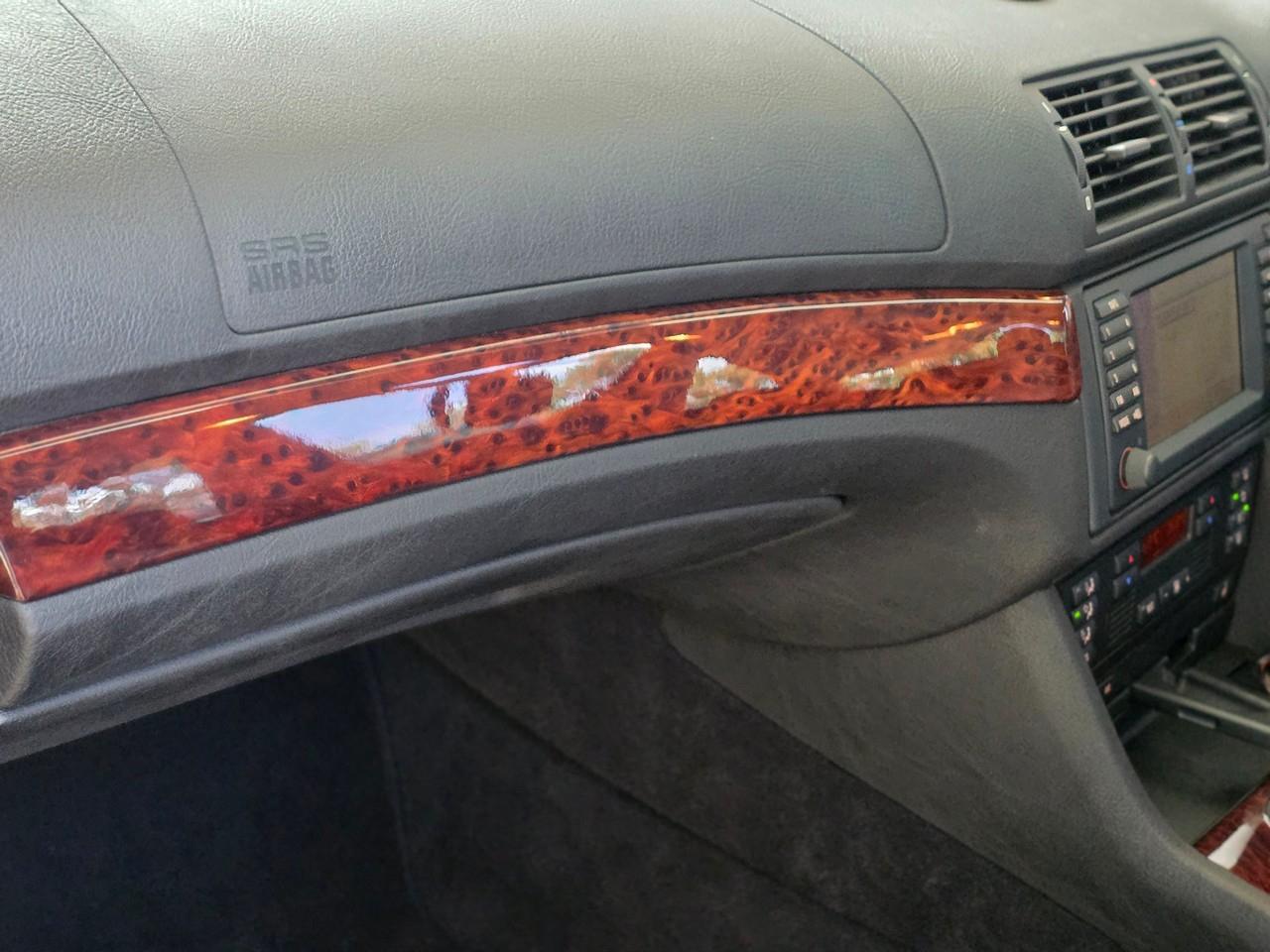 BMW 528i  2000