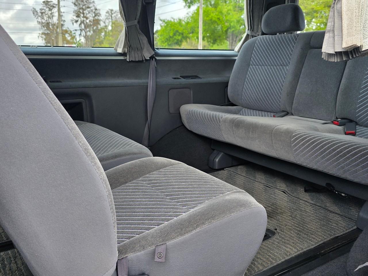 Toyota Granvia  1996