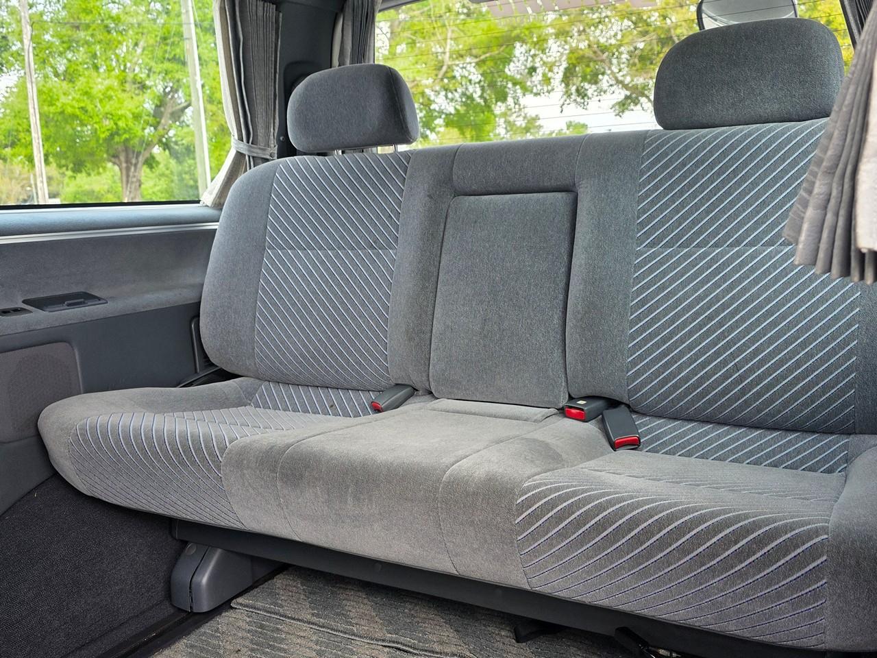 Toyota Granvia  1996