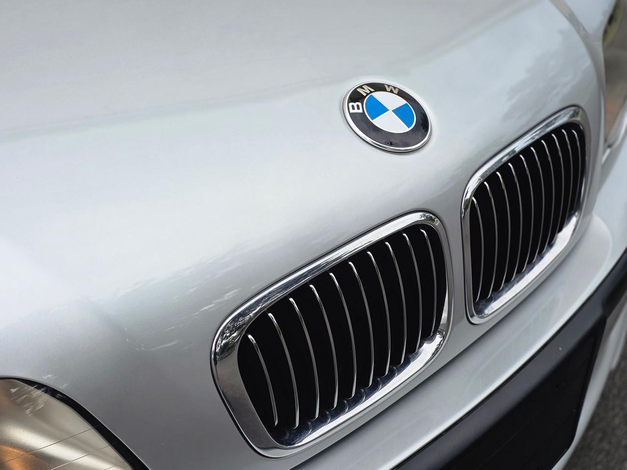 BMW 325i  2001