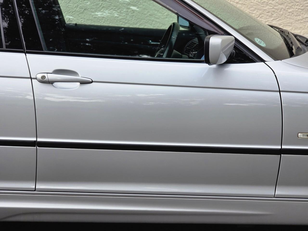 BMW 325i  2001