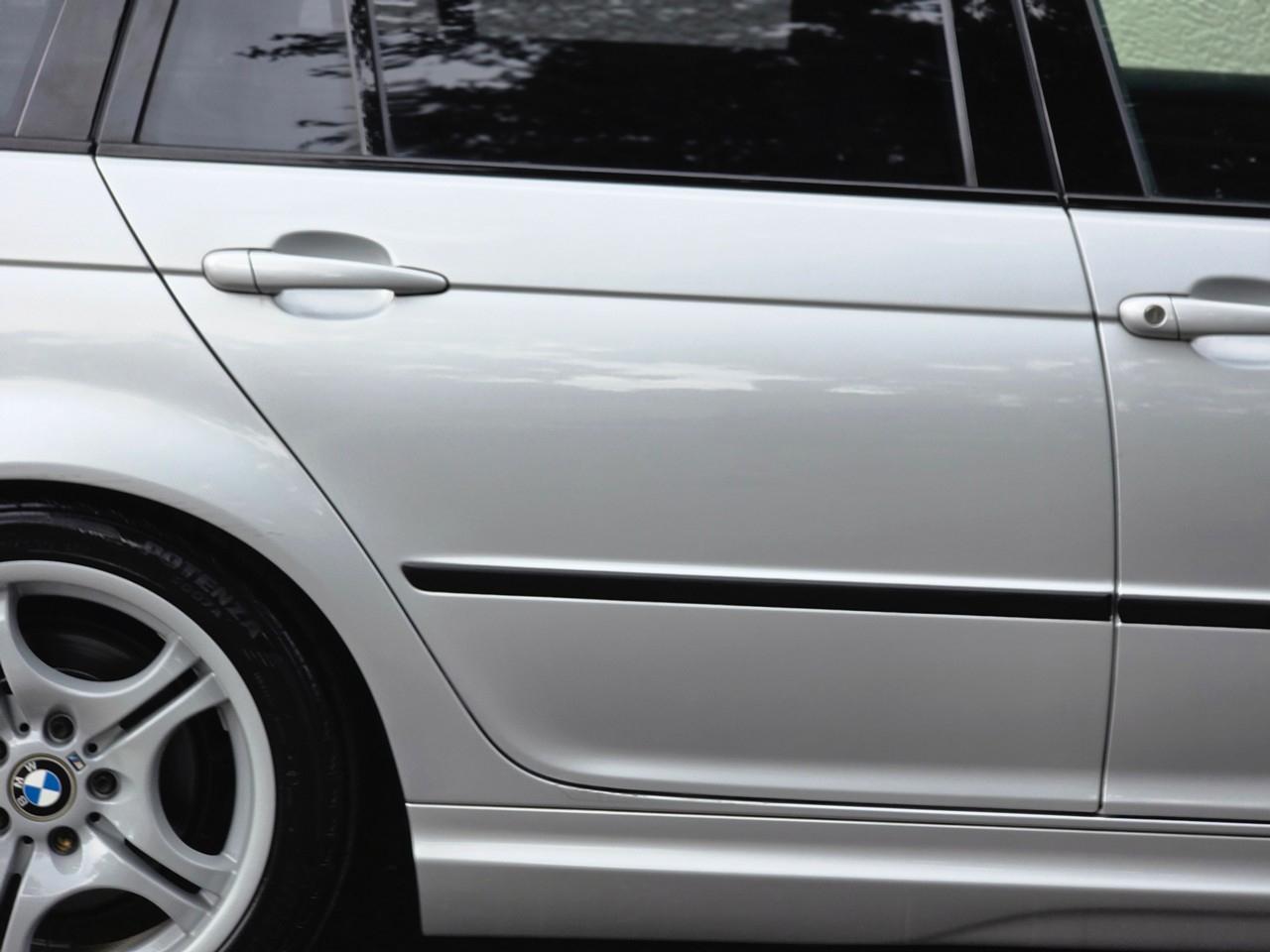 BMW 325i  2001