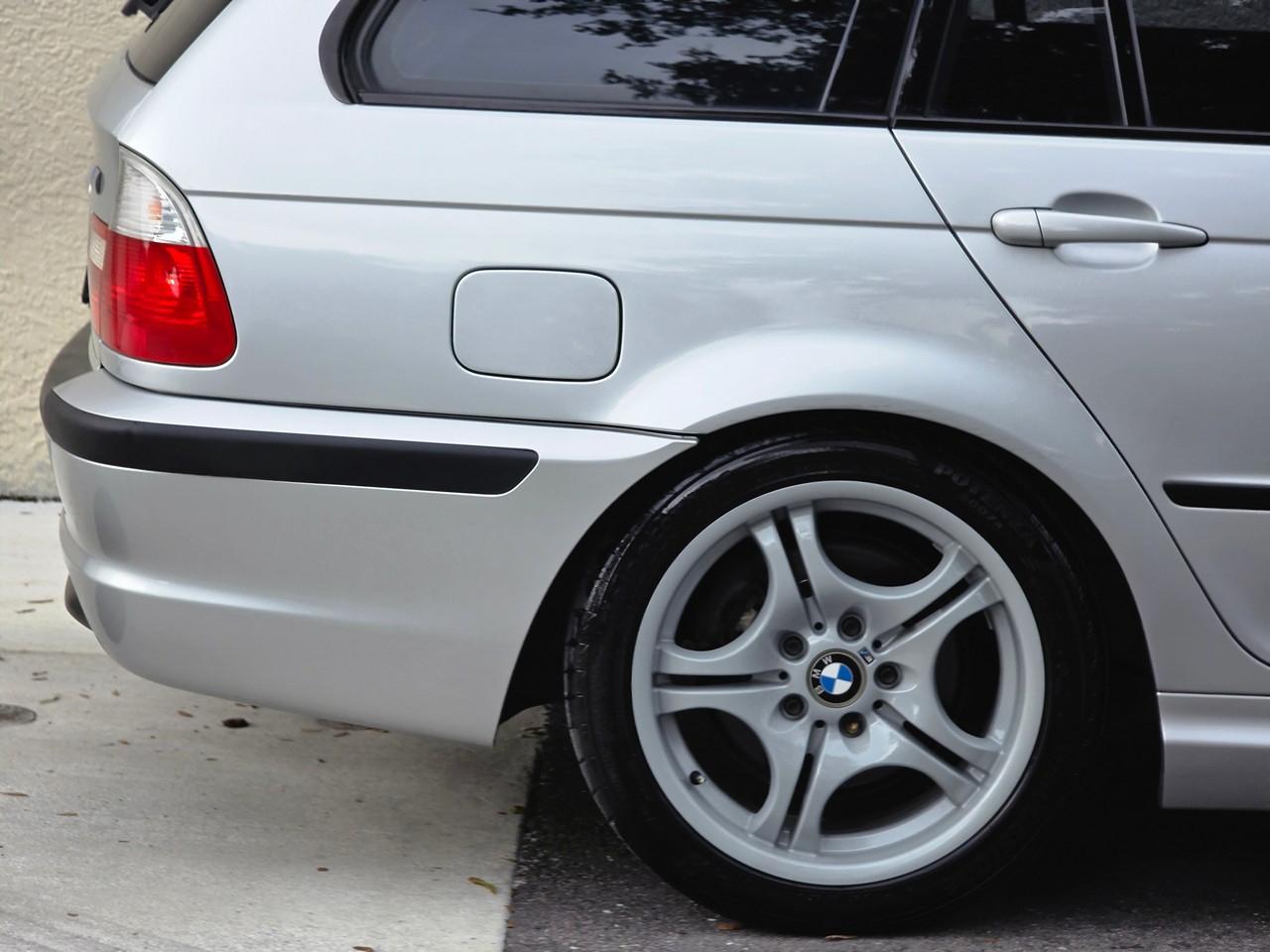 BMW 325i  2001