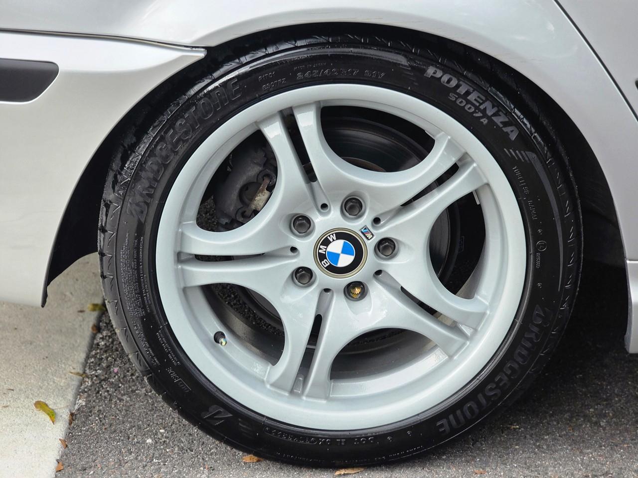 BMW 325i  2001