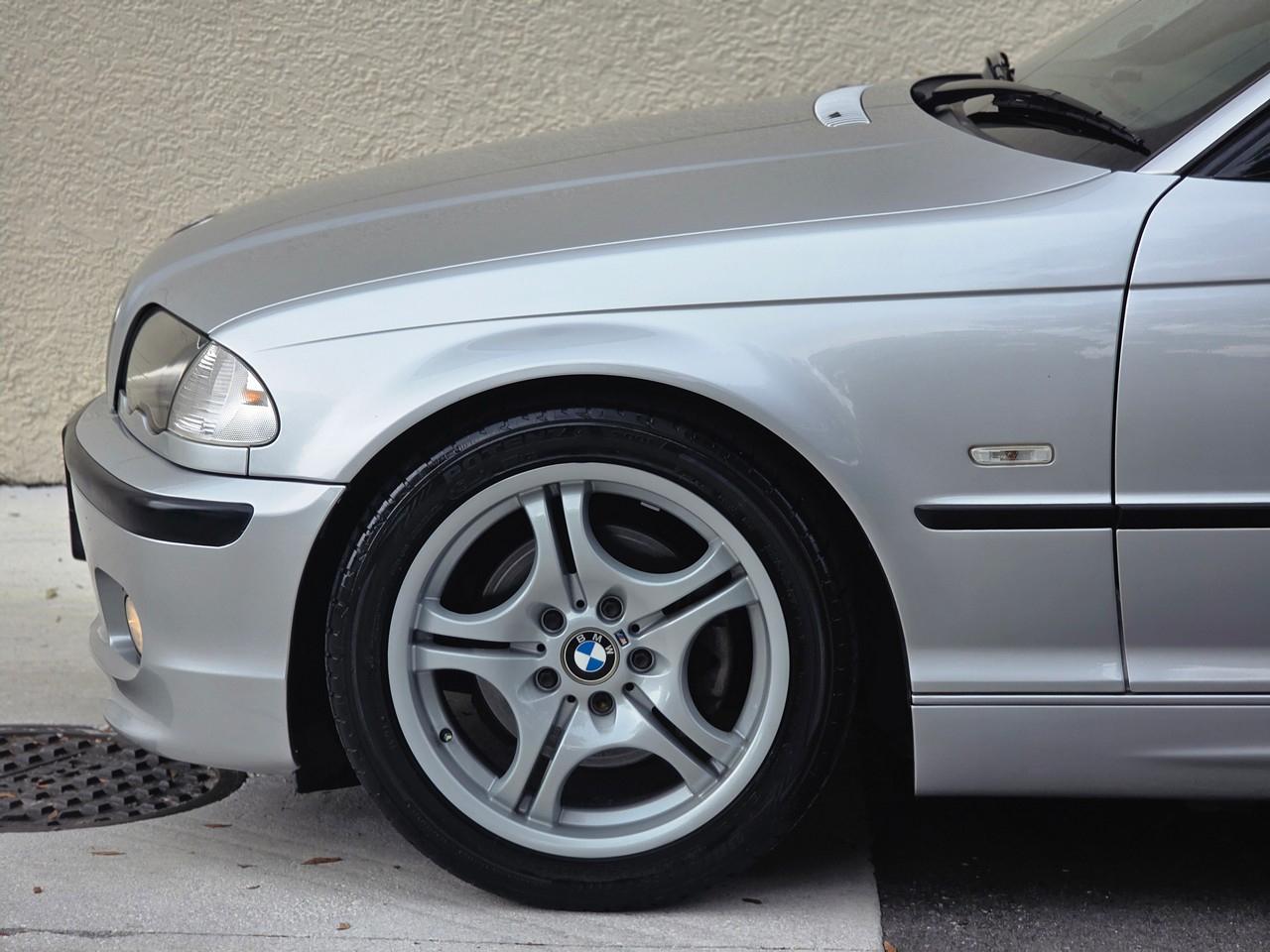 BMW 325i  2001