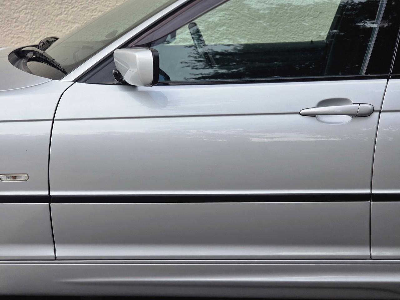BMW 325i  2001