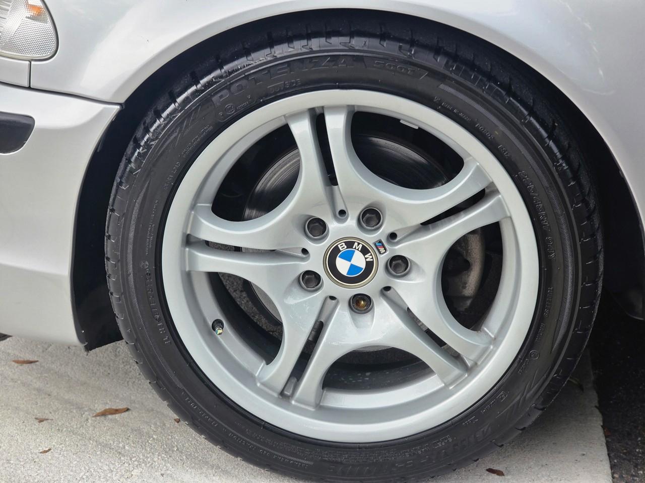 BMW 325i  2001