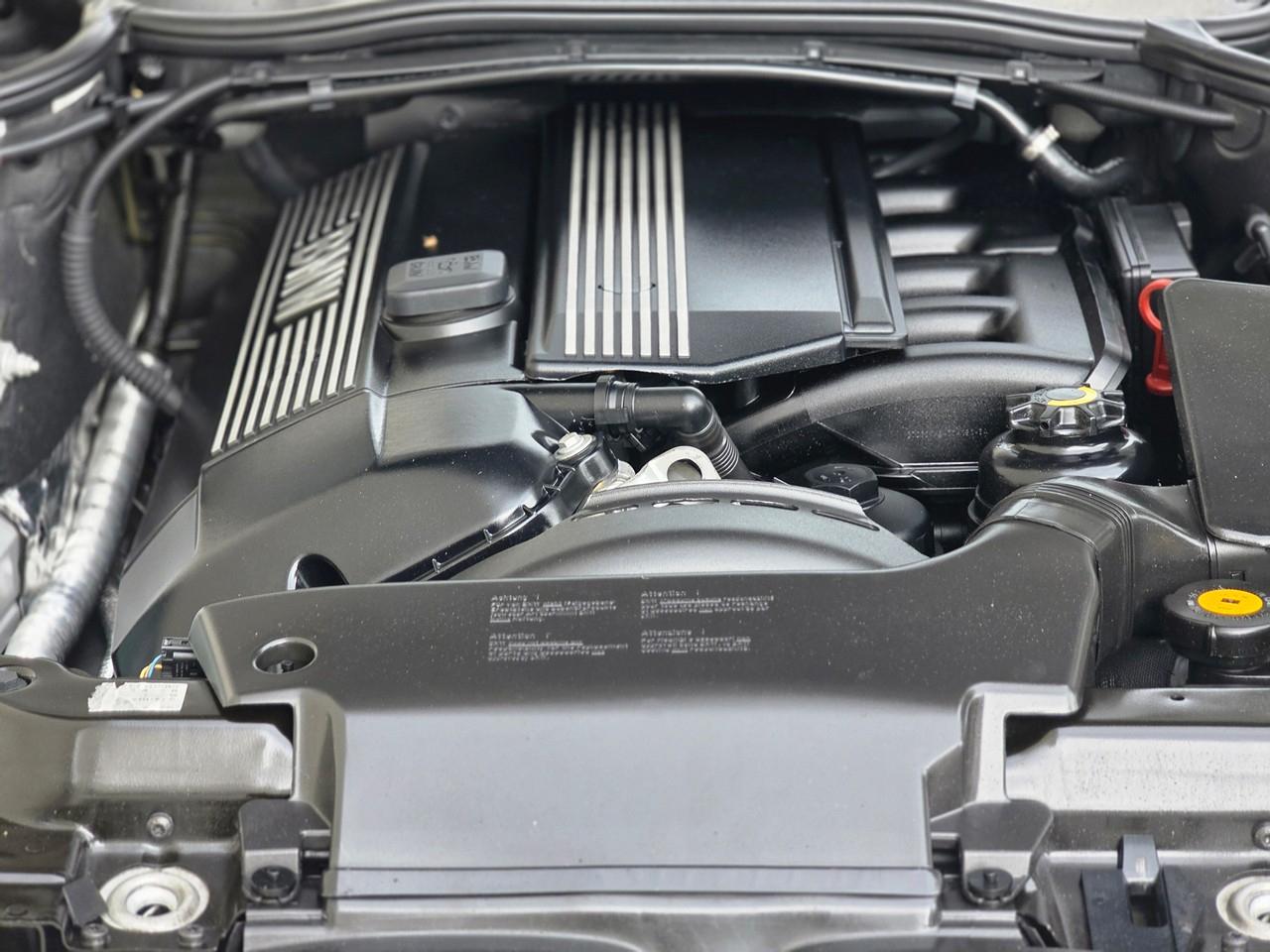 BMW 325i  2001