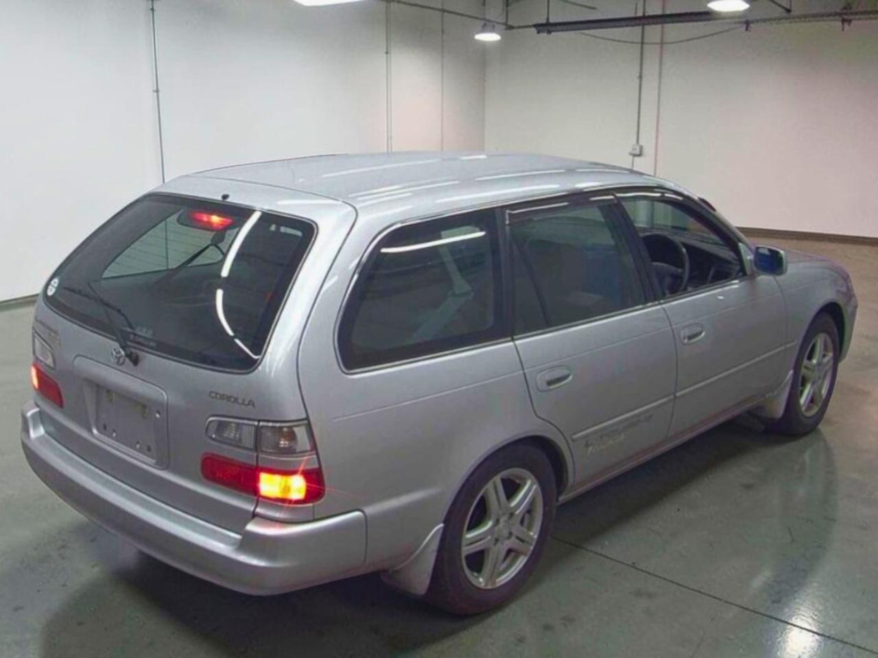 Toyota Corolla Wagon  1998