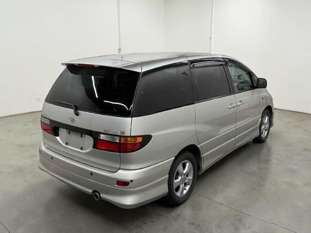 Toyota Estima  2000