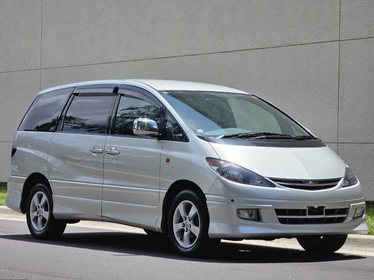 Toyota Estima  2000