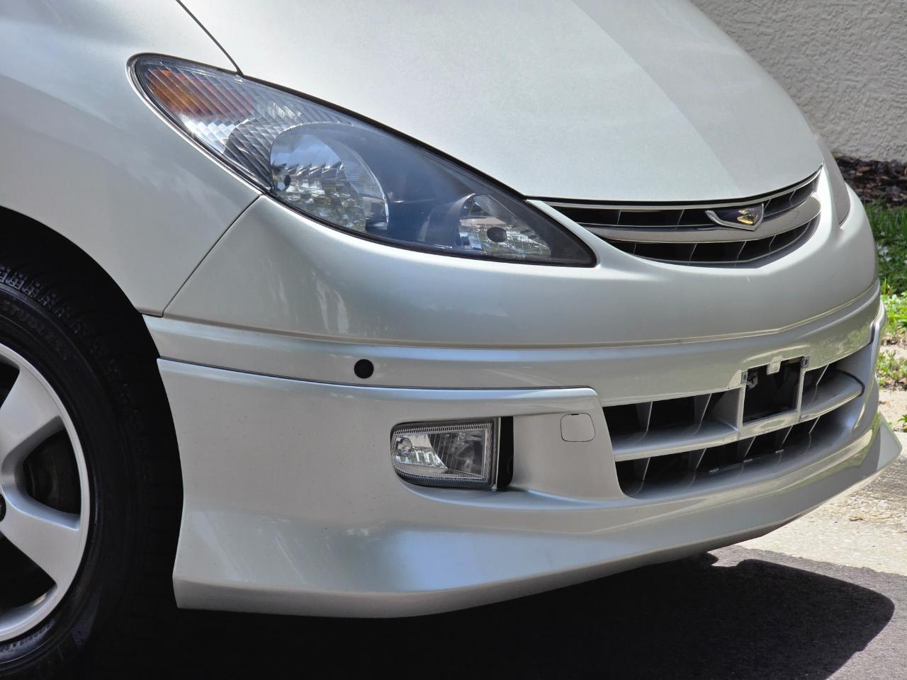 Toyota Estima  2000