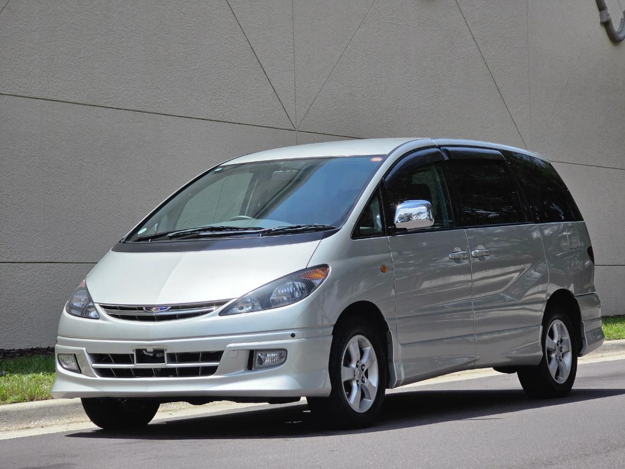 Toyota Estima  2000