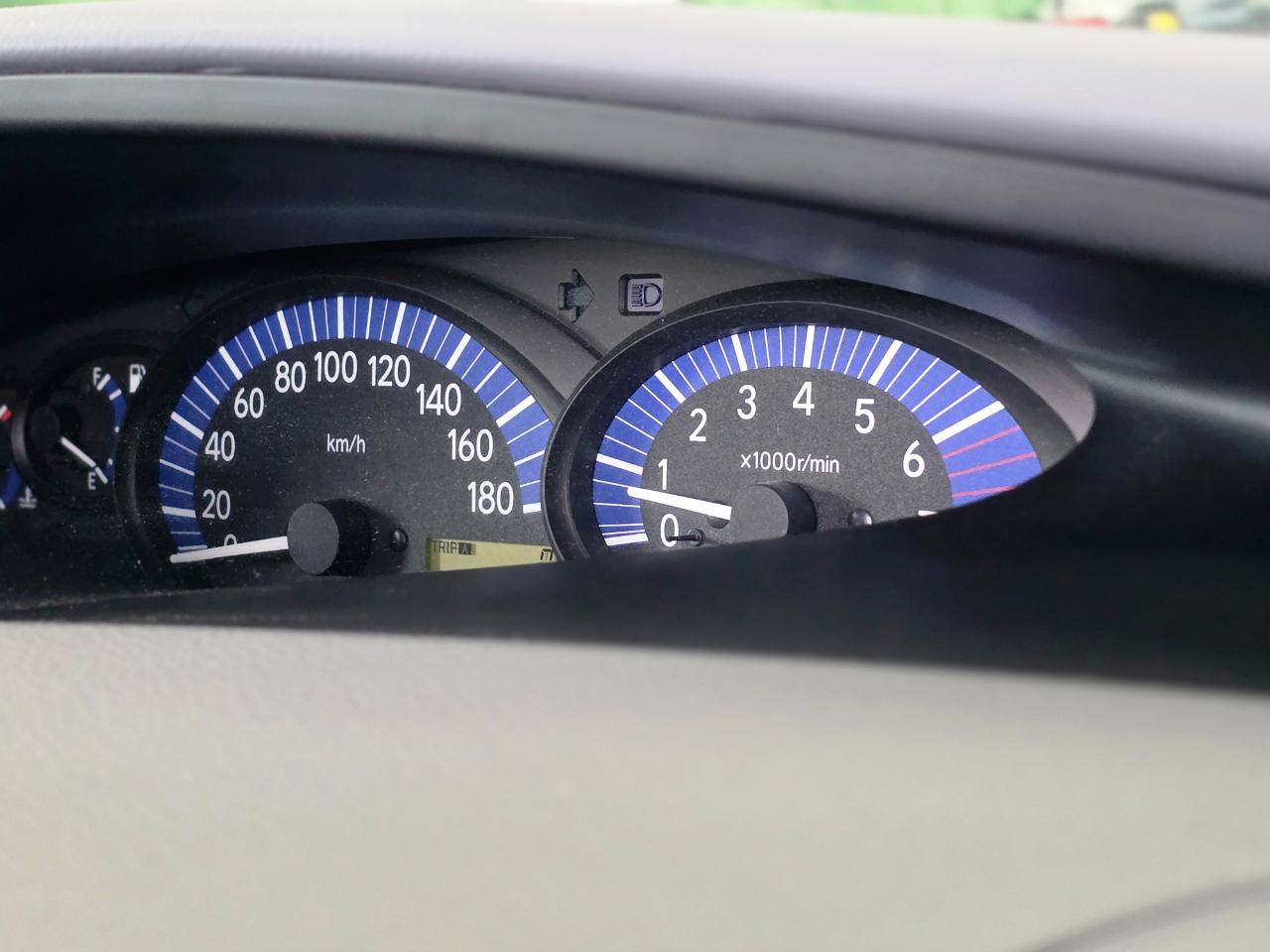 Toyota Estima  2000