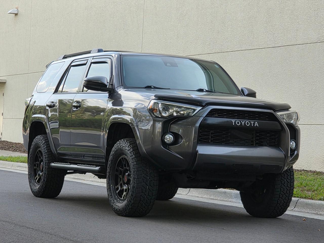 Toyota 4Runner  2020