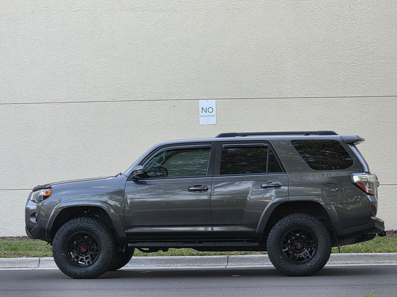 Toyota 4Runner  2020