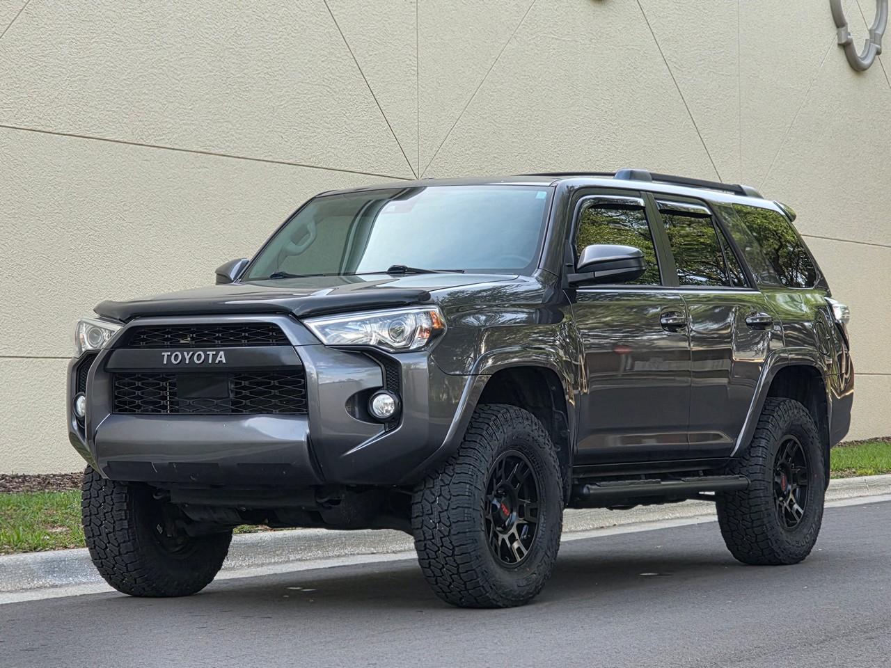 Toyota 4Runner  2020