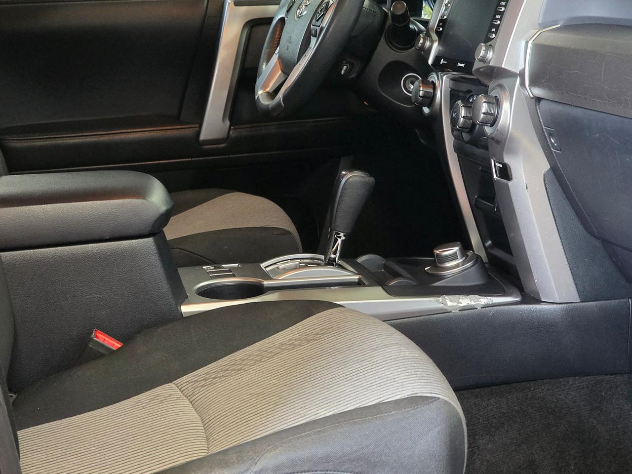 Toyota 4Runner  2020