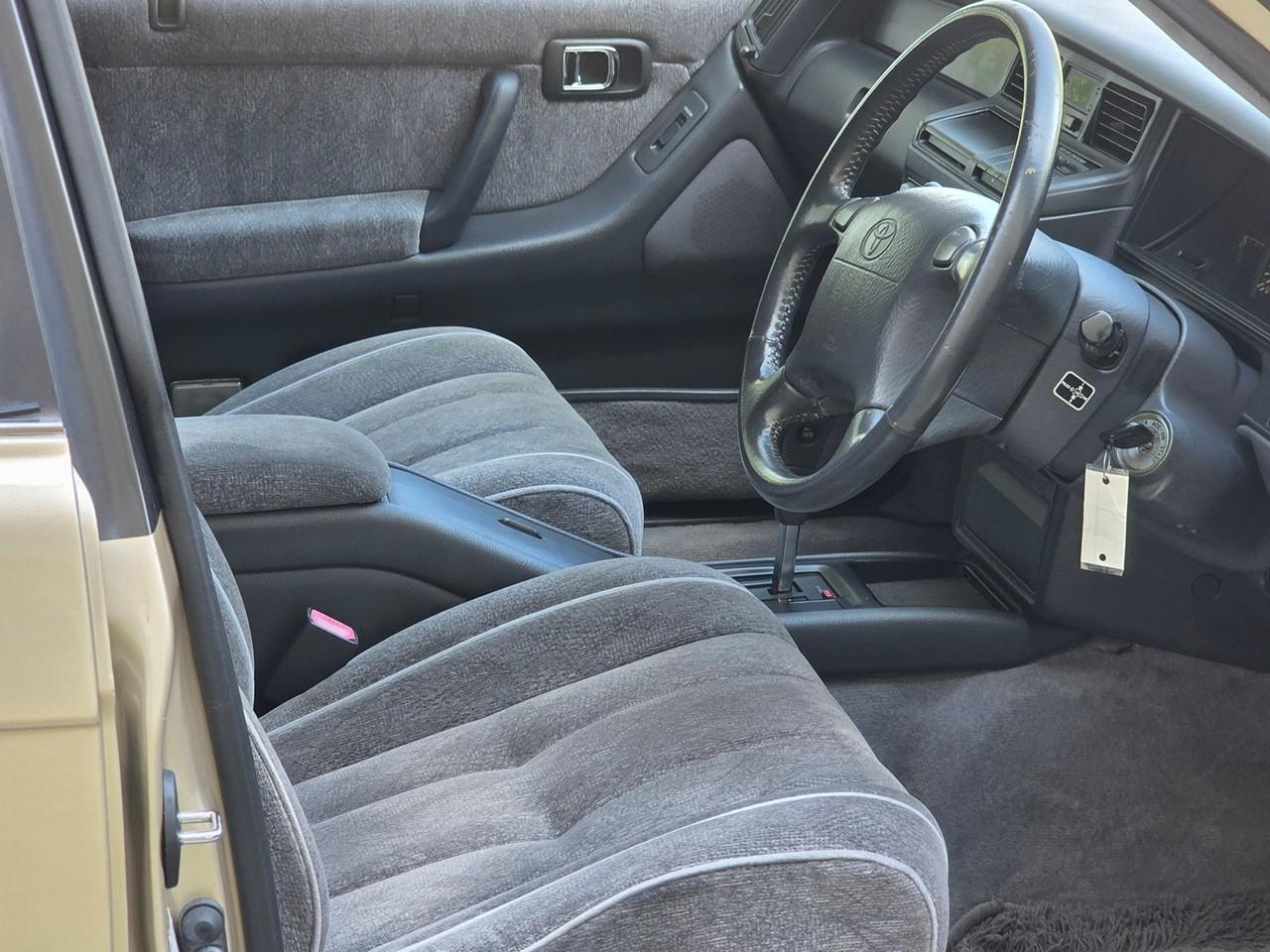 Toyota Crown  1994