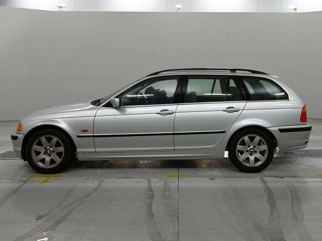 BMW 325i  2001