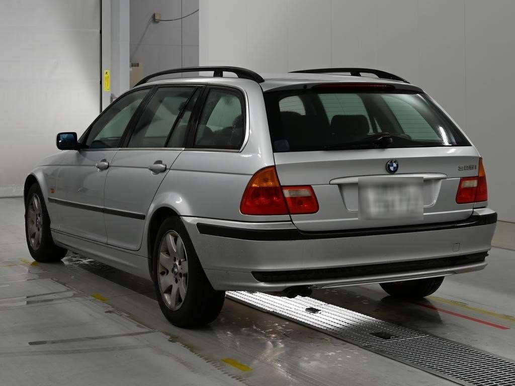 BMW 325i  2001