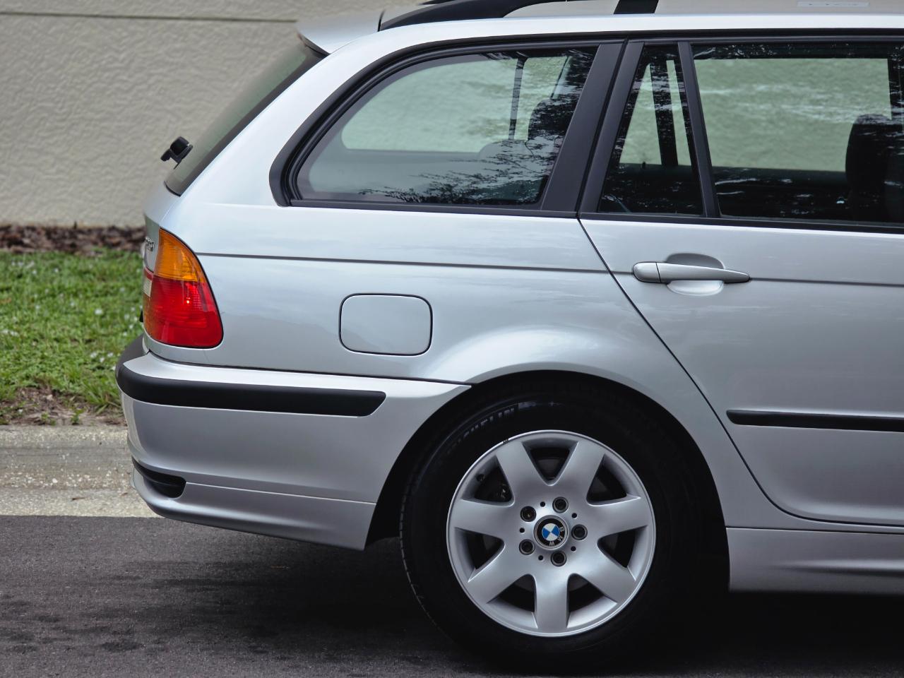 BMW 325i  2001