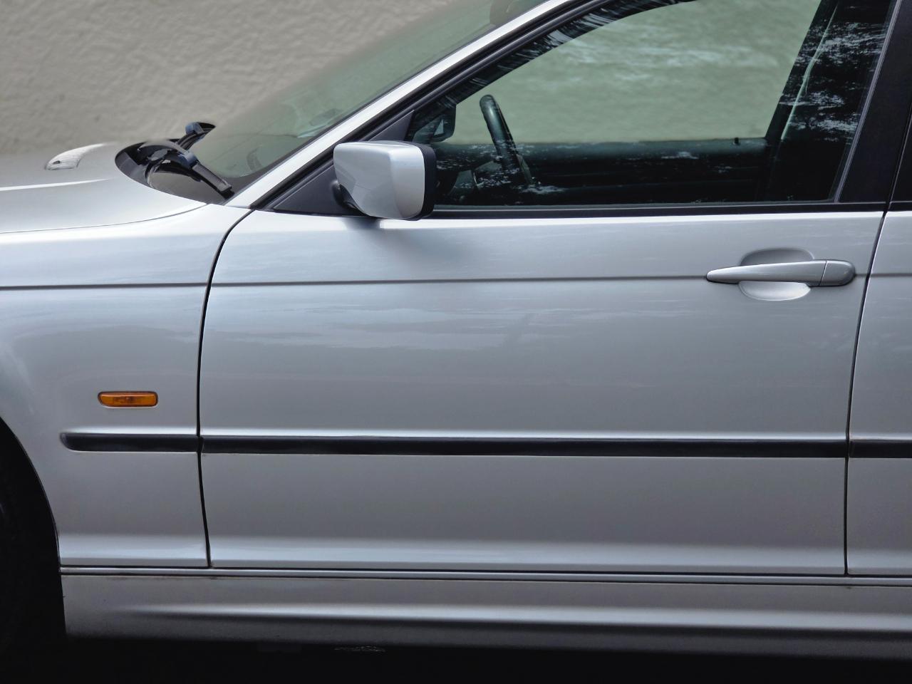 BMW 325i  2001