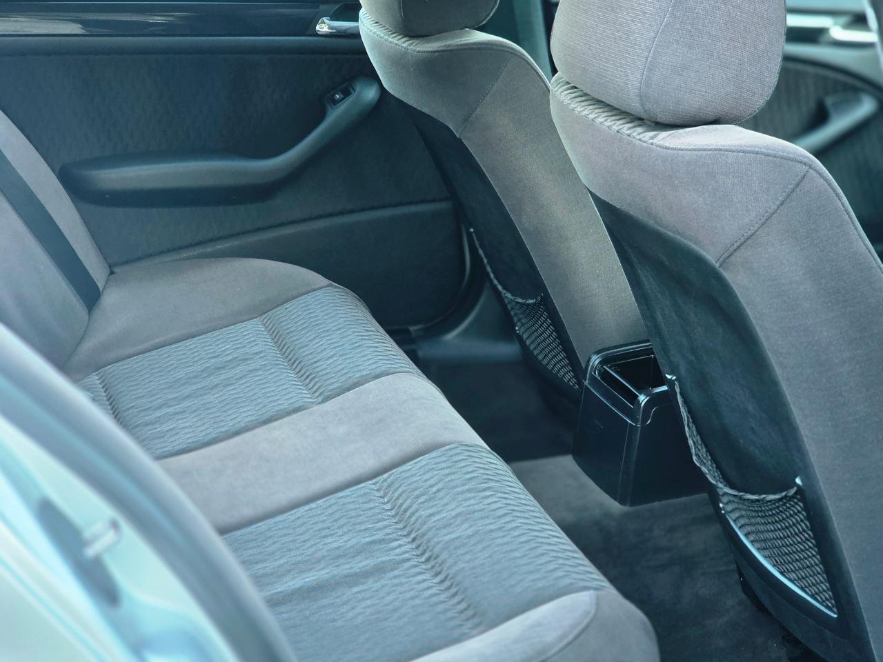 BMW 325i  2001