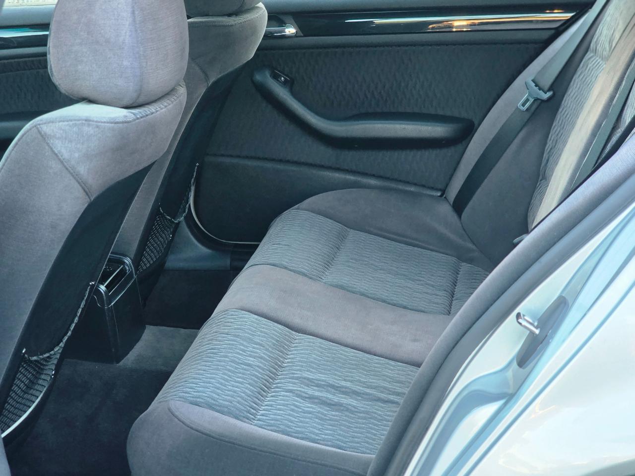 BMW 325i  2001