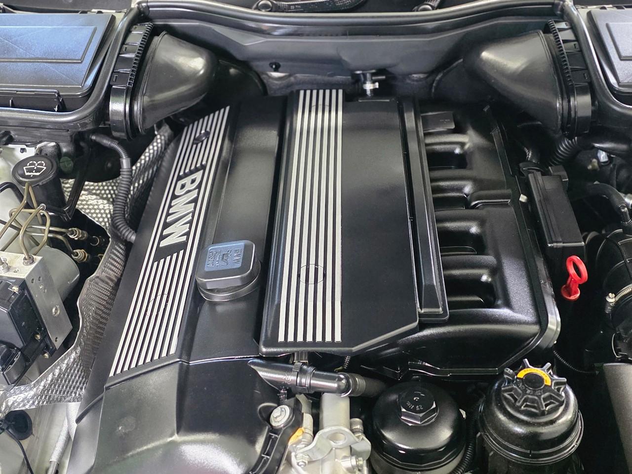 BMW 525i  2001