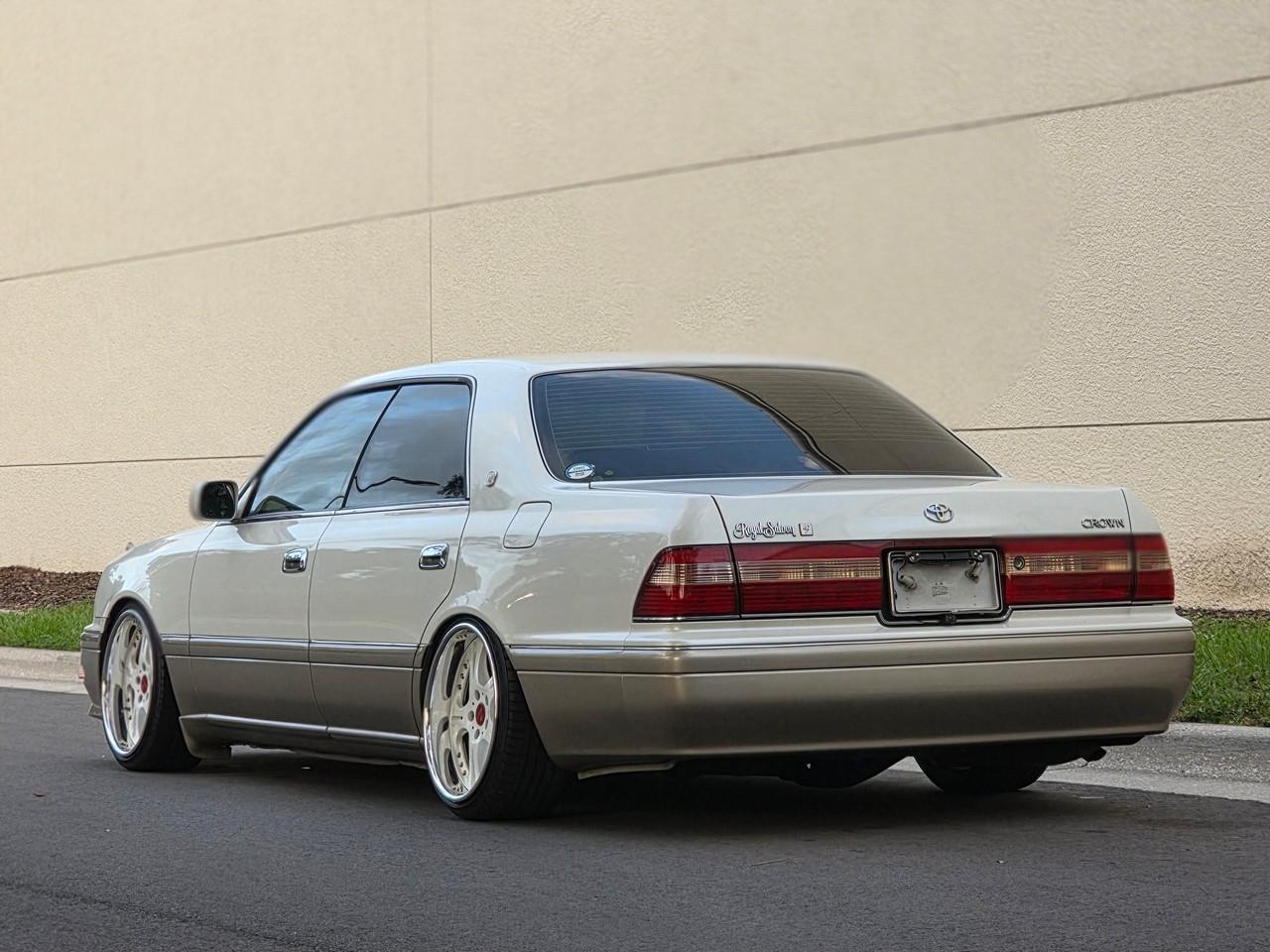 Toyota Crown  1996